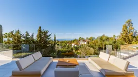 Villa en venta de 5 dormitorios en Hacienda las Chapas
