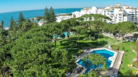 2 bedrooms ground floor apartment in Playas del Duque for sale