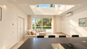 Comprar villa en El Herrojo