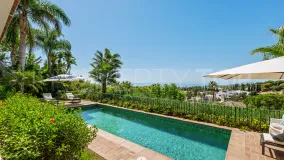 For sale villa with 5 bedrooms in Cascada de Camojan