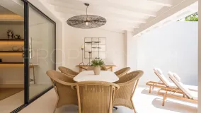 Town house in Nueva Andalucia for sale