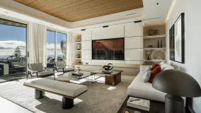 Apartamento planta baja de 3 dormitorios en venta en Marbella Este