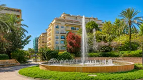 Buy apartment in Estepona