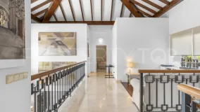 Villa a la venta de 6 dormitorios en Paraiso Alto