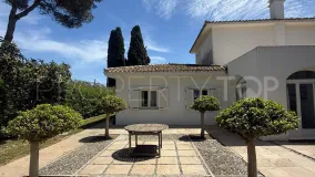 Villa for sale in Kings & Queens