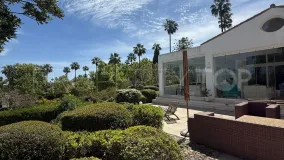 Villa for sale in Kings & Queens