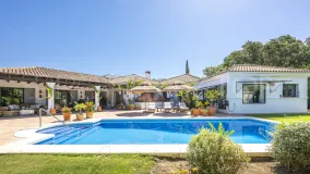 For sale Sotogrande Alto Central villa with 6 bedrooms