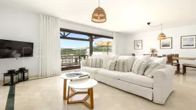 For sale penthouse with 3 bedrooms in Casares Golf