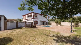 Villa en venta con 4 dormitorios en Manilva