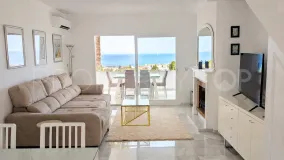 Comprar atico duplex de 3 dormitorios en Calahonda