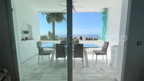 Atico duplex de 3 dormitorios en venta en Calahonda