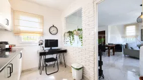 Se vende pareado en Benalmadena con 2 dormitorios