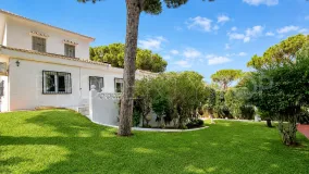 3 bedrooms Calahonda villa for sale