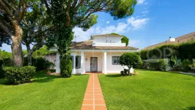 3 bedrooms Calahonda villa for sale