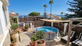 For sale semi detached villa with 2 bedrooms in La Duquesa
