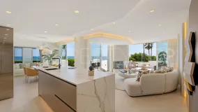 Apartment for sale in Alcazaba Beach