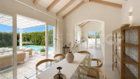 Villa for sale in Guadalmina Alta