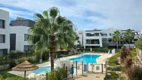 Se vende apartamento planta baja en Selwo de 2 dormitorios