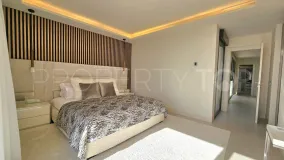 Comprar adosado con 4 dormitorios en New Golden Mile