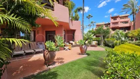 Se vende apartamento planta baja con 2 dormitorios en New Golden Mile