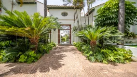 Se vende villa en Sierra Blanca con 6 dormitorios