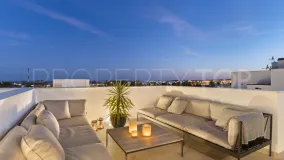 For sale town house in Marbella with 5 bedrooms