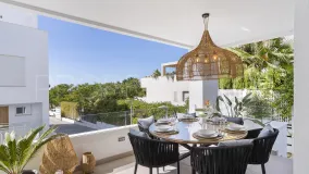 For sale town house in Marbella with 5 bedrooms