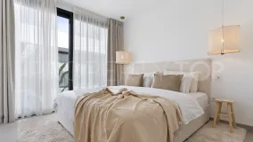 For sale villa in New Golden Mile