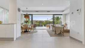 For sale villa in New Golden Mile