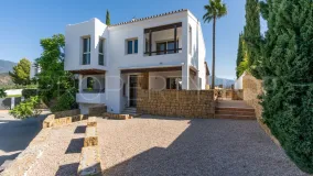 For sale villa in Benahavis with 4 bedrooms