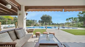 For sale 7 bedrooms villa in Nueva Andalucia