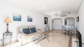 Apartment with 2 bedrooms for sale in Benahavis