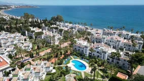 Apartment for sale in Estepona East with 2 bedrooms