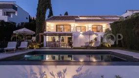 Estepona, pareado de 4 dormitorios en venta