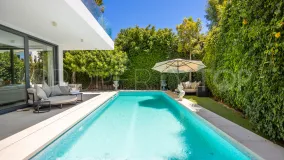 For sale villa in Estepona