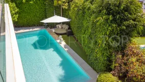 For sale villa in Estepona