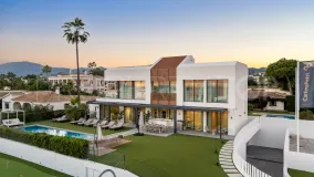 Villa en venta en New Golden Mile