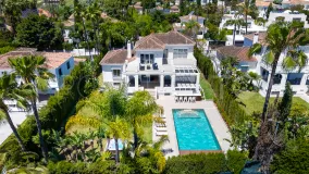 For sale Nueva Andalucia 6 bedrooms villa