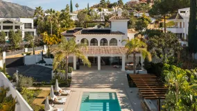 For sale villa in Nueva Andalucia with 6 bedrooms