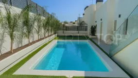 For sale duplex penthouse in La Quinta with 3 bedrooms