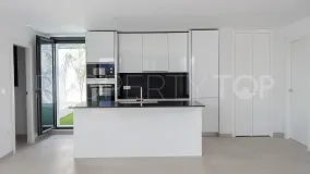 For sale duplex penthouse in La Quinta with 3 bedrooms