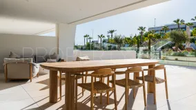 Ground floor apartment for sale in Marbella Golden Mile with 4 bedrooms