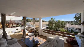 Apartamento en venta en Estepona