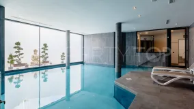 Buy duplex penthouse with 3 bedrooms in Estepona East