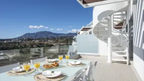 Buy duplex penthouse with 3 bedrooms in Estepona East