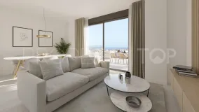 For sale 2 bedrooms apartment in Estepona