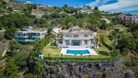 Se vende villa de 6 dormitorios en Benahavis