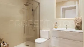 Apartamento con 2 dormitorios a la venta en Fuengirola