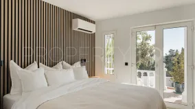 For sale town house in New Golden Mile