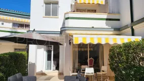 Town house for sale in Estepona West with 3 bedrooms